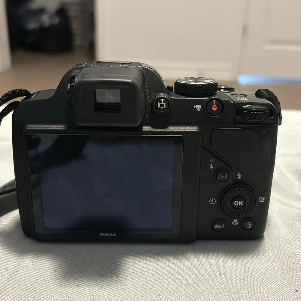 Nikon camera COOLPIX P530 digital + Lowepro black camera bag+battery charger - Picture 3 of 13